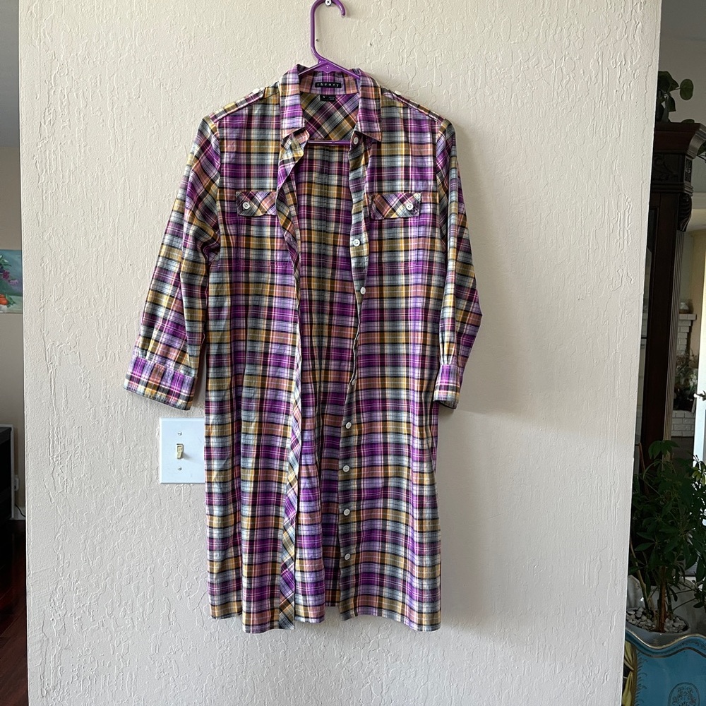 Theory Blouse Size 0，Almost New